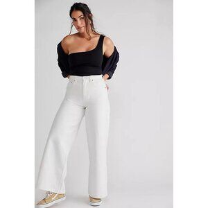 We The Free Sz. 33 Ice Queen CRVY Gia High Rise Wide-Leg Jeans